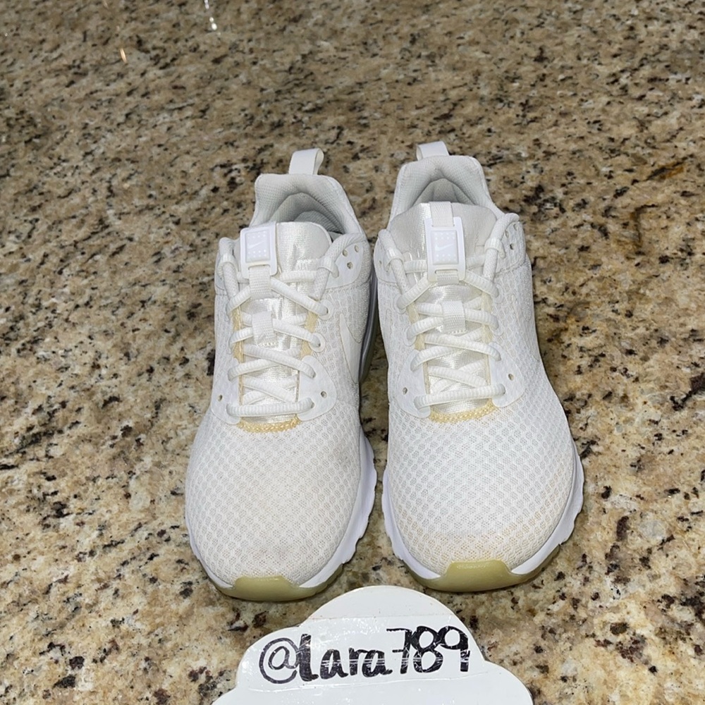 Nike Air Max Motion Low
